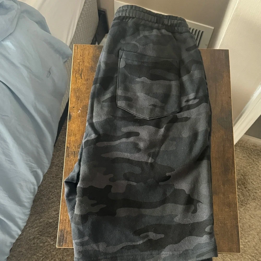 80eighty Black Camouflage Shorts - Picture 3 of 5